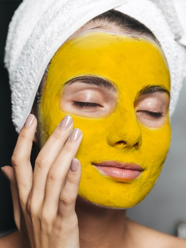 মুগ ডাল দিয়ে তুলুন মুখের লোম, জেনে নিন পদ্ধতি