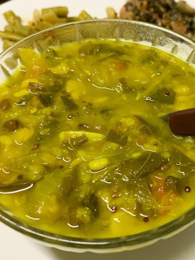 শরীরে ইউরিক অ্যাসিডের 'চিহ্নমাত্র' থাকবে না, এই শাক ডালে দিয়ে খেয়েই দেখুন