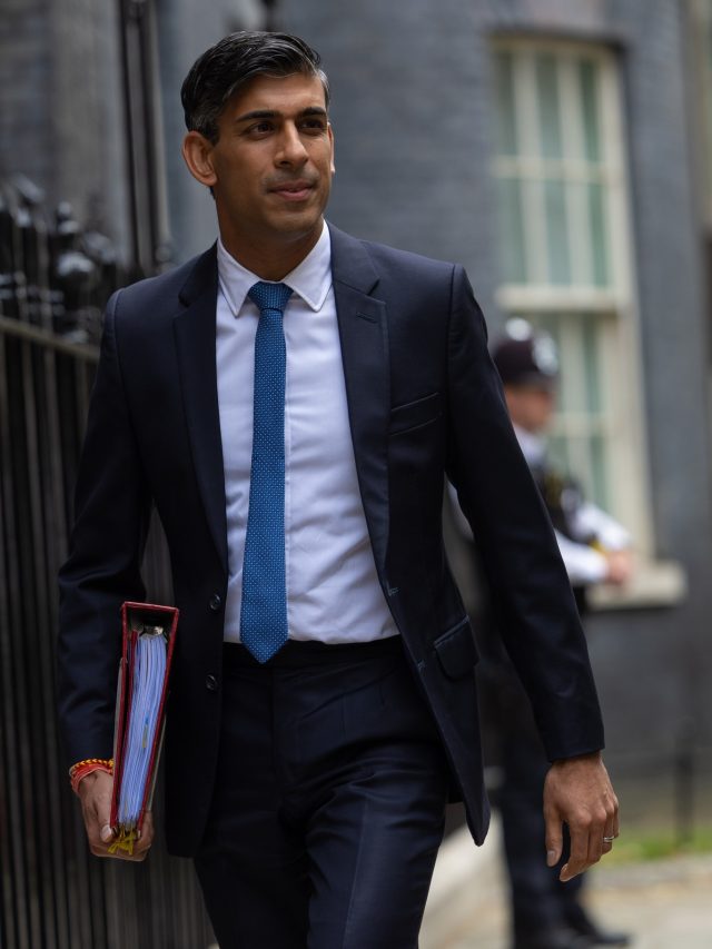 একটানা ৩৬ ঘণ্টা খান না ঋষি সুনাক! স্বাস্থ্য উপকারিতা জানলে চমকে উঠবেন