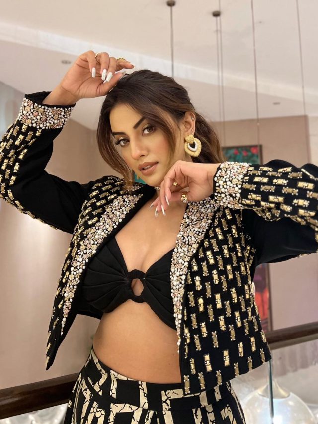 আসানসোলের সম্ভাব্য প্রার্থী, ভোজপুরী নায়িকা অক্ষরা কত কোটি টাকার মালিক?