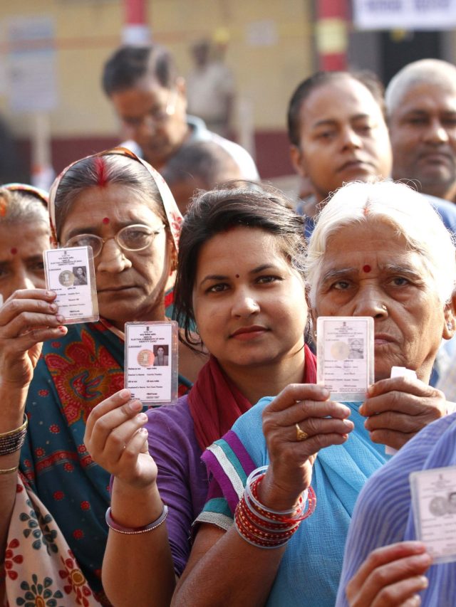 ভোটার কার্ড হারিয়েছেন? বাড়িতেই ডাউনলোড করুন, সহজ উপায়