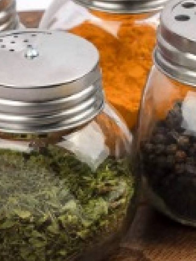 মুঠো মুঠো টাকা আসবে, বাথরুমে এই মশলা  রাখলেই সুখী হবেন,  জানুন