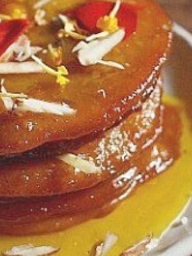 এই স্পেশাল মালপোয়া খেলে মুখে মিষ্টি ম্যাজিক ঘটবে, সহজ রেসিপি