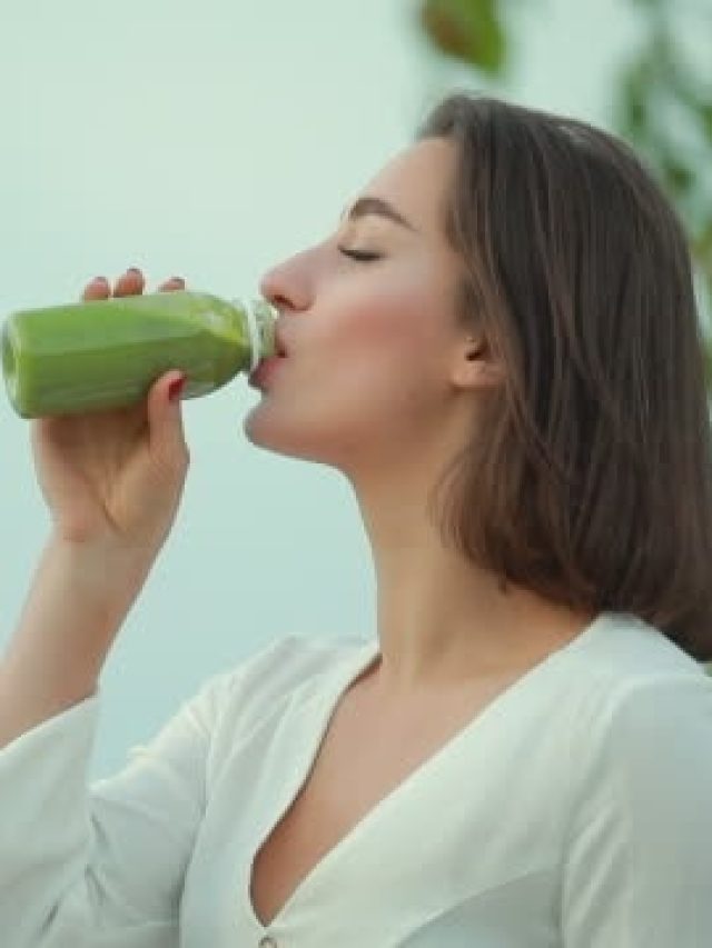 এই পাতা বেটে খেলেই যতদিন চান. ততদিন যৌবন