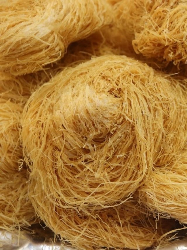 ইদ যার যার, সেমাই সবার; ঘরেই বানান সুস্বাদু লাচ্ছা সেমাই