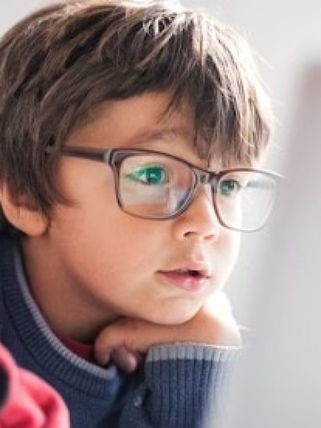 বাচ্চার চোখের পাওয়ার বাড়ছে? এই খাবার খাওয়ালেই দৃষ্টিশক্তি রাতারাতি বাড়বে