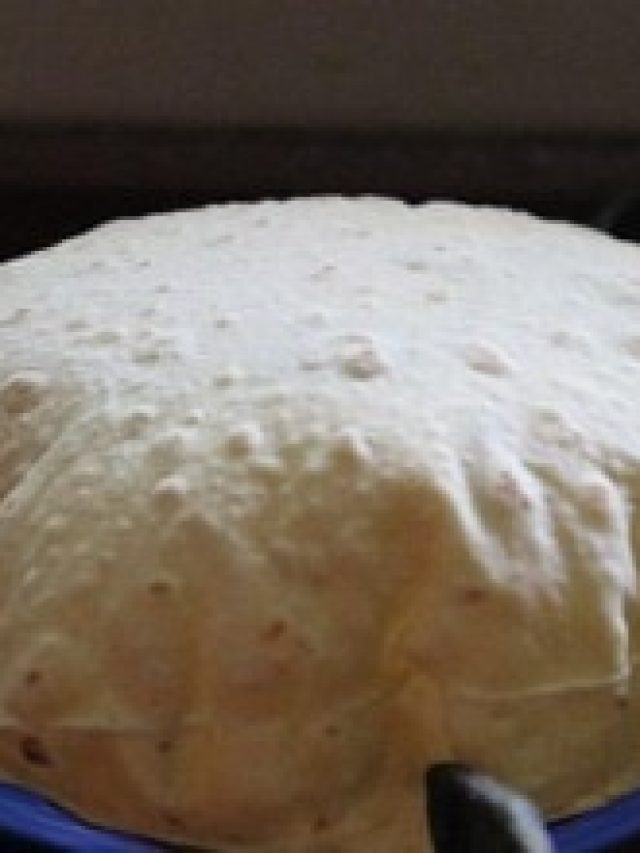 রুটি হবে ফুলকো নরম তুলতুলে, আটা মাখুন এভাবে, টিপস