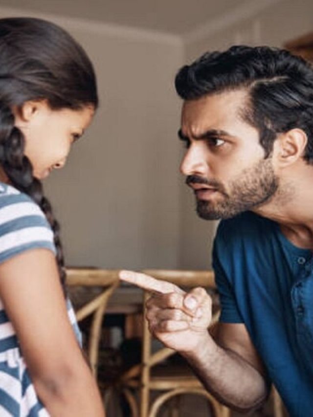 সব বিষয়ে শাসন করেন? সন্তানের মন ও শরীরের ৪ বড় ক্ষতি করছেন