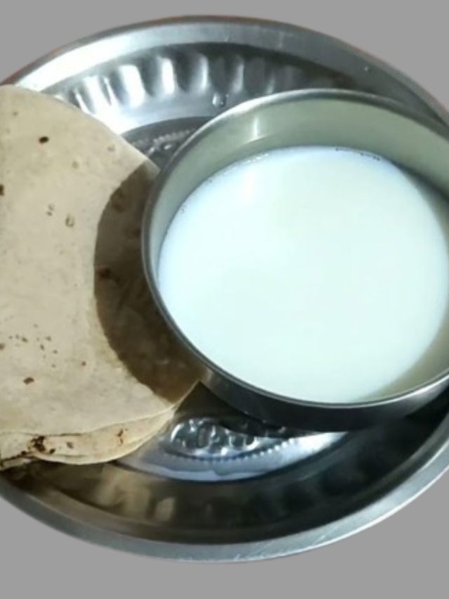 সকালে এক গ্লাস দুধ আর দুটো বাসি রুটি, ভিজিয়ে খাওয়ার উপকার জানেন?