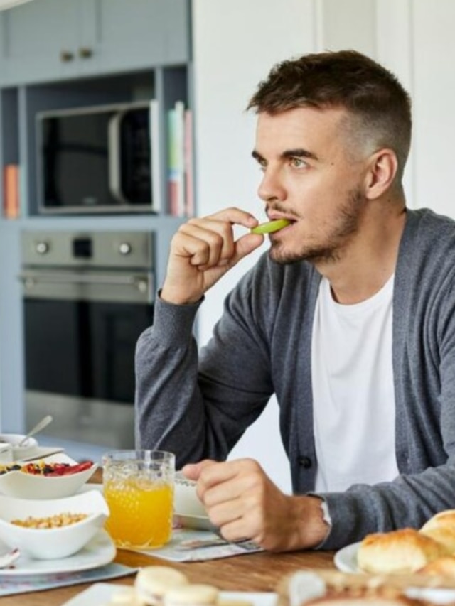 আজীবন ফিট থাকতে কোন বয়সে কী খাবেন? রইল ডায়েট চার্ট