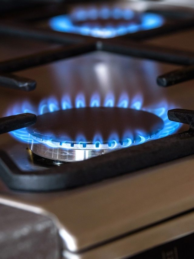 গ্যাসের ওভেনে আঁচ হচ্ছে  না? এক প্যাকেট ইনোতেই হবে জব্বর কাজ