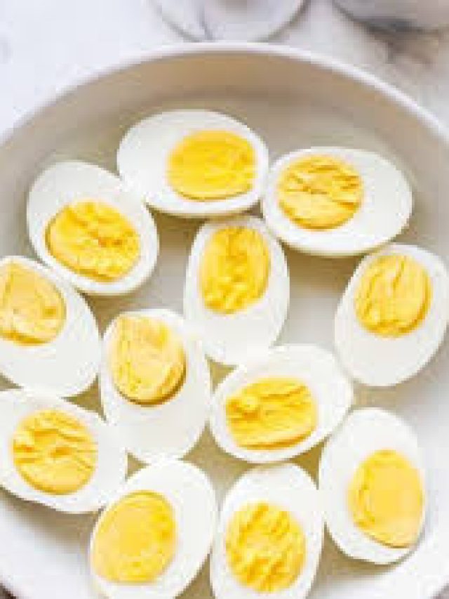 সেদ্ধ, পোচ নাকি ভাজা, কীভাবে ডিম খেলে বেশি উপকার?