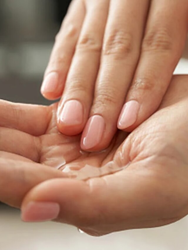 রাতে নাভিতে দিন এই ২ তেল, ৬০-এও দৌড়বে পুরুষত্বের ঘোড়া