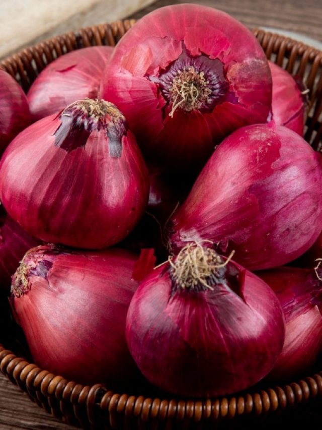 আপনার পুরুষত্ব অন্যের রক্ত গরম করবে, রোজের পেঁয়াজ খান এই নিয়মে