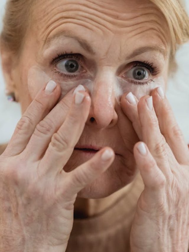 কোলাজেনের অভাবেই ঝুলে যায় ত্বক, তারুণ্য ধরে রাখতে এভাবে বাড়ান লেভেল