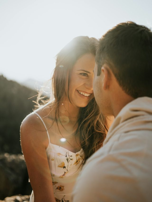 হবু স্বামীকে কীভাবে জিজ্ঞেস করবেন রোজগার কত ? ট্রাই করুন ৩ উপায়