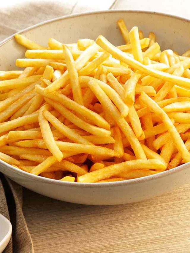 নেতিয়ে যাবে না আলু ভাজা, মুচমুচে চাইলে মানুন এই সহজ ট্রিকস