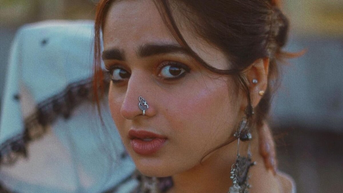 बाप से बड़ी उम्र के शख्स ने एक्ट्रेस की बॉडी पर किया भद्दा कमेंट, बोलीं- सुनकर रह गई थी सुन्न