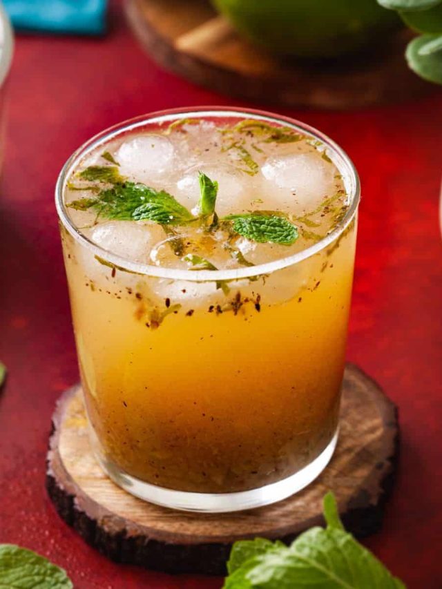 গরমে প্রাণ তো জুড়াবেই উপকারও অনেক, এটাই আমপান্নার  সেরা রেসিপি