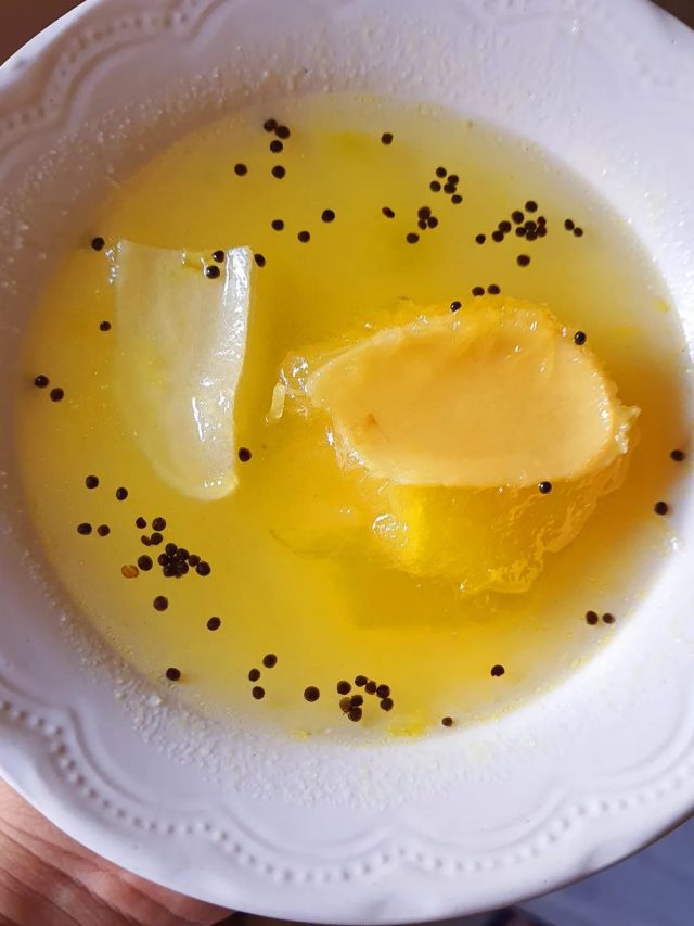 গরমে পেট থাকবে বরফের মতো ঠান্ডা, শেষপাতে রাখুন এভাবে বানানো কাঁচা আমের টক; রেসিপি