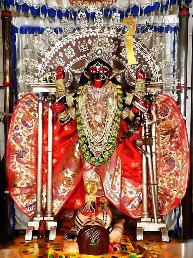 দক্ষিণেশ্বরের মা ভবতারিণীর ভোগে কী কী মাছ থাকে?