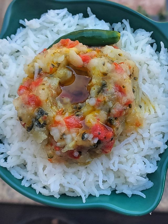 ঘি দিয়ে গরম ভাতে জমে যায়, আলু সেদ্ধ খাওয়ার উপকারিকা জানেন?