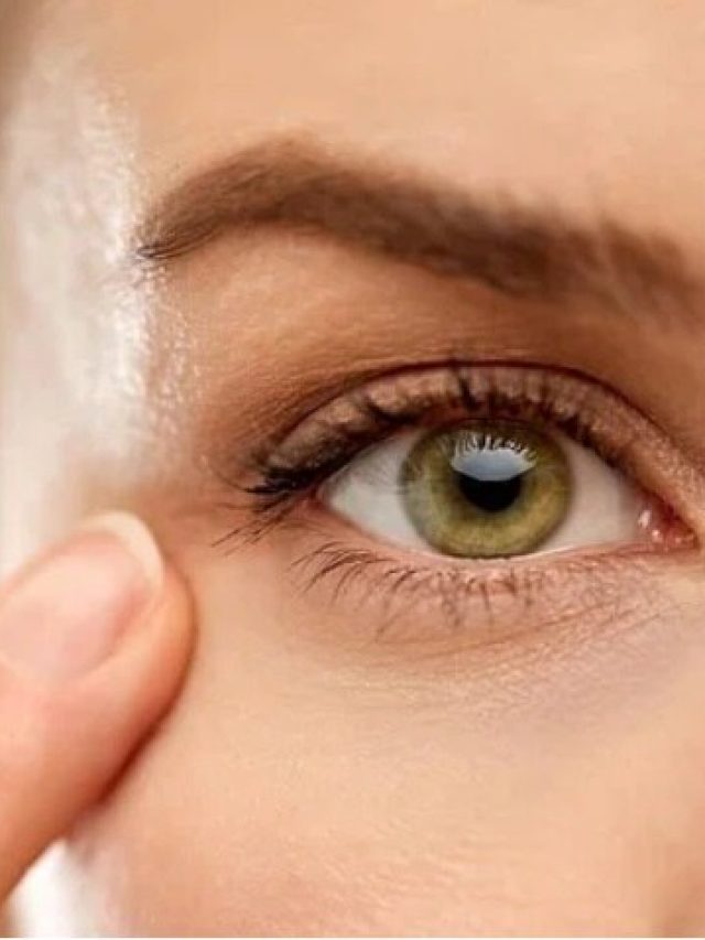 ৭ লক্ষণ বলে দেয়, চোখের বারোটা বাজা শুরু, উপায়? রইল