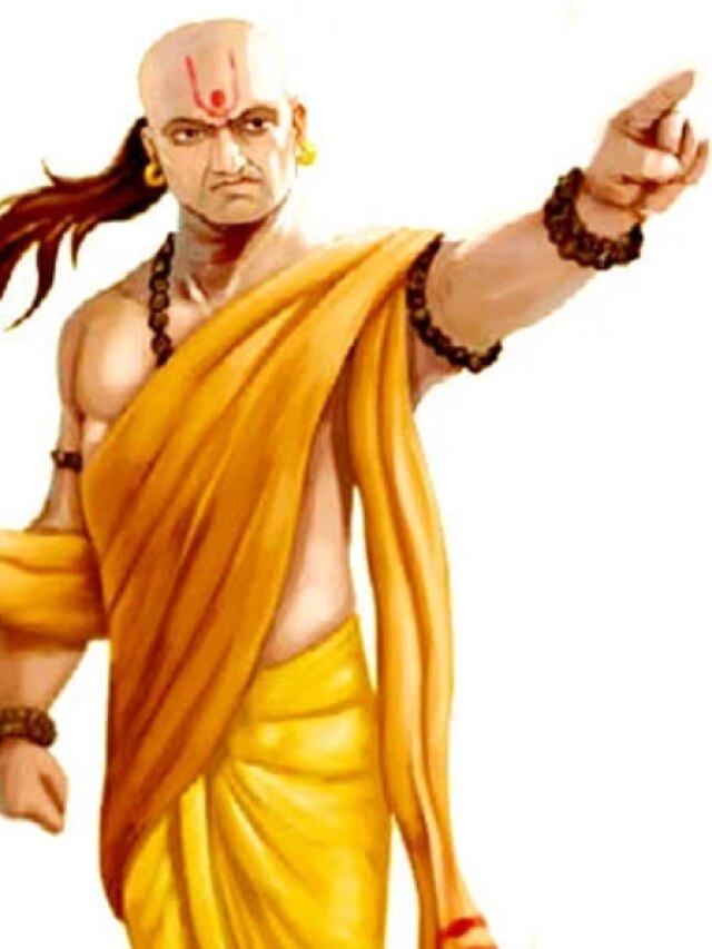 কেউ ক্ষতি করতে পারবে না, এই ৭ জায়গায় চুপ থাকাই উত্তম; চাণক্যের উপদেশ