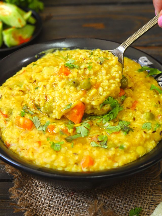 বর্ষার খিচুড়ির স্বাদ ডবল হয়ে যাবে, যোগ করুন এই উপকরণ