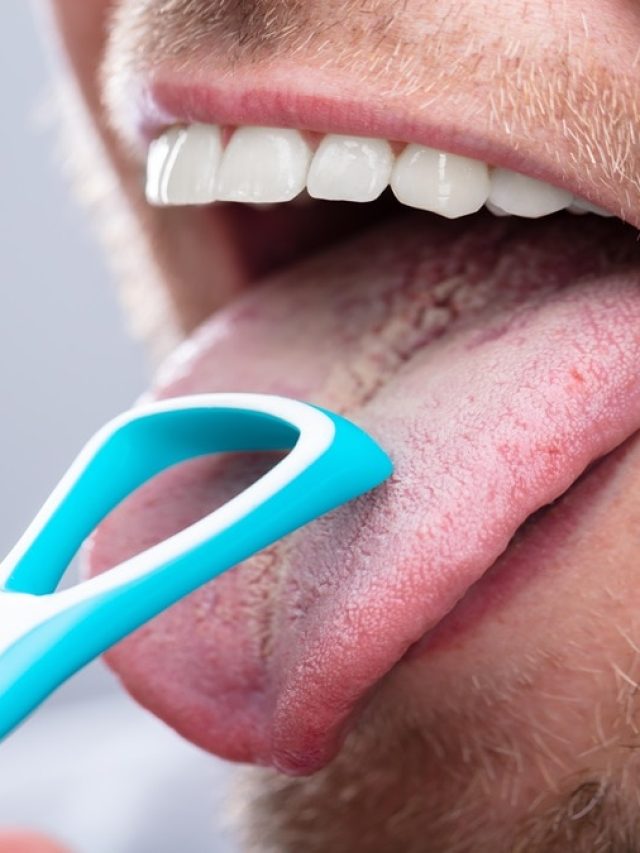 মুখ দিয়ে বিশ্রি গন্ধ বের হচ্ছে, বাড়ির এসব জিনিসে জিভ পরিষ্কার করুন