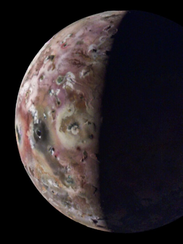 'Never seen before': NASA's Juno spacecraft captures 3D images of Jupiter's moon