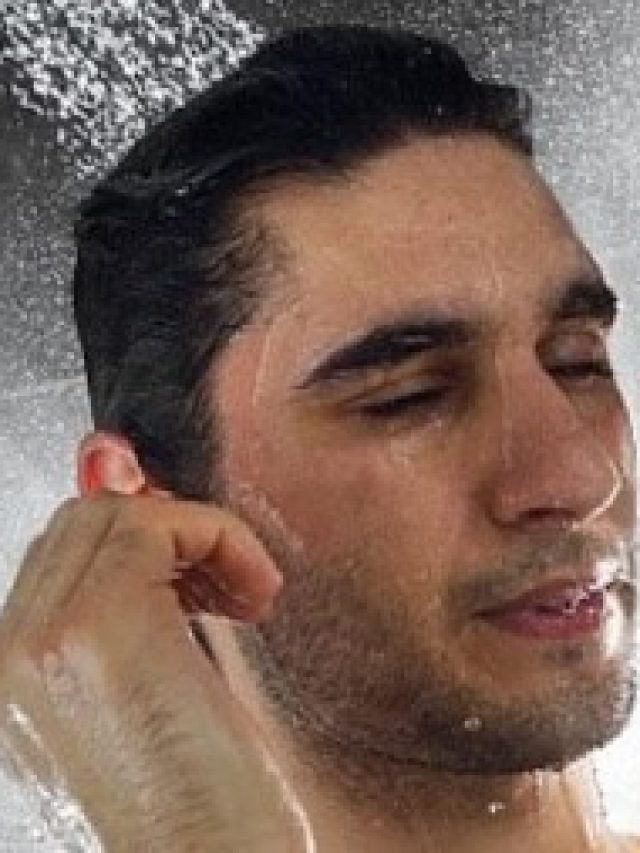 স্নান করতে গেলেই প্রস্রাব পায়? এই  অভ্যাস কিসের  লক্ষণ জানেন