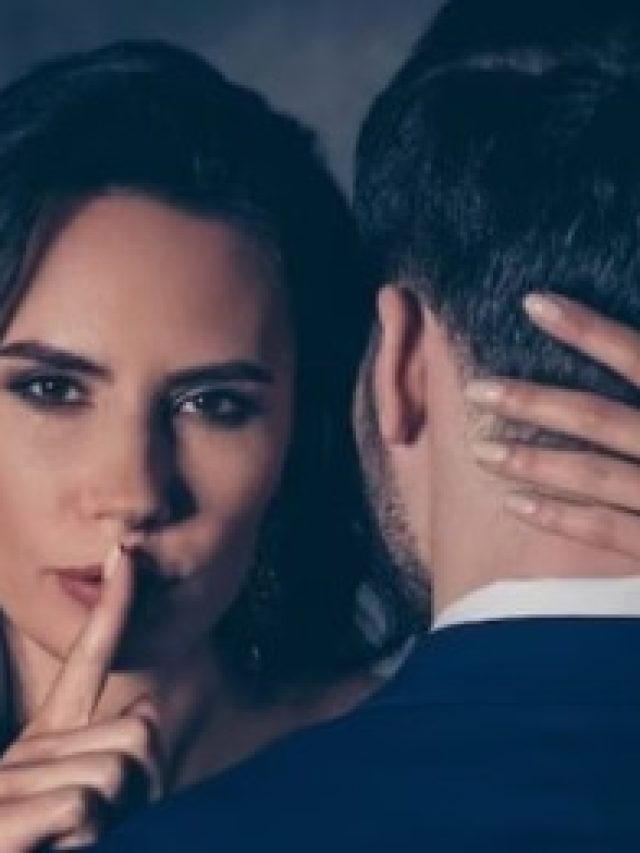 মহিলারা কেন পরপুরুষের প্রেমে হাবুডুবু খান? জানুন কারণ