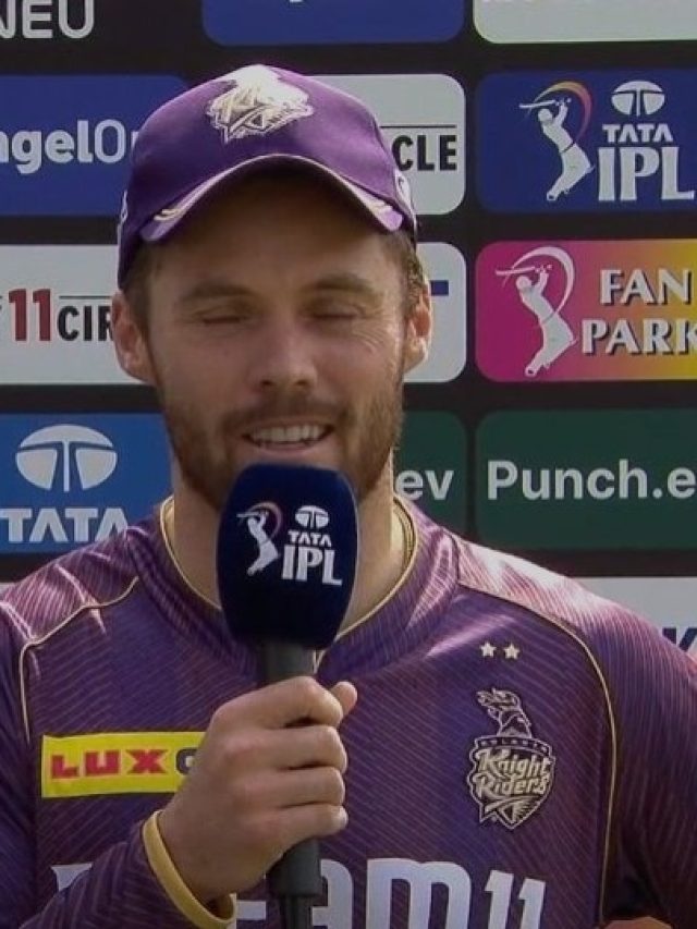 ঝাঁপিয়ে অবিশ্বাস্য ক্যাচ সল্টের, দেখুন VIDEO