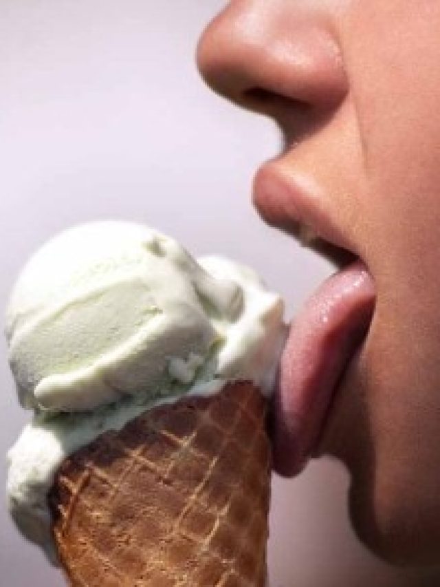 মেয়েরা কেন এত আইসক্রিম খান? জানুন কারণ