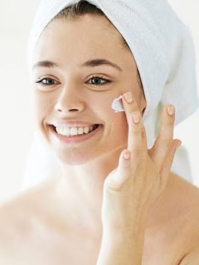 গরমে মুখে ক্রিম মাখবেন? না কি মাখা ঠিক নয়, না জেনে কাজ করবেন না