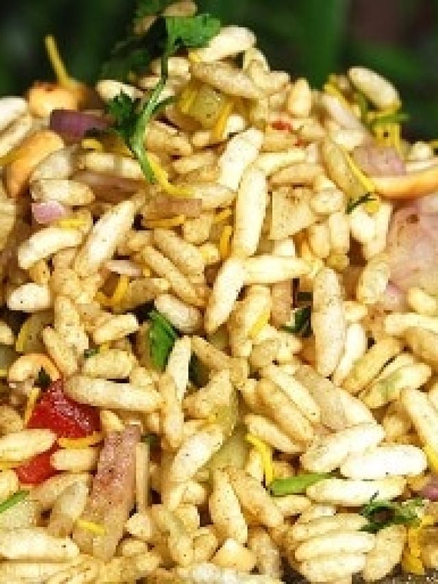 ঘুরতে ফিরতে মুড়ি খান? ভাবতেও  পারবেন না কী ক্ষতি  করছেন, জানুন