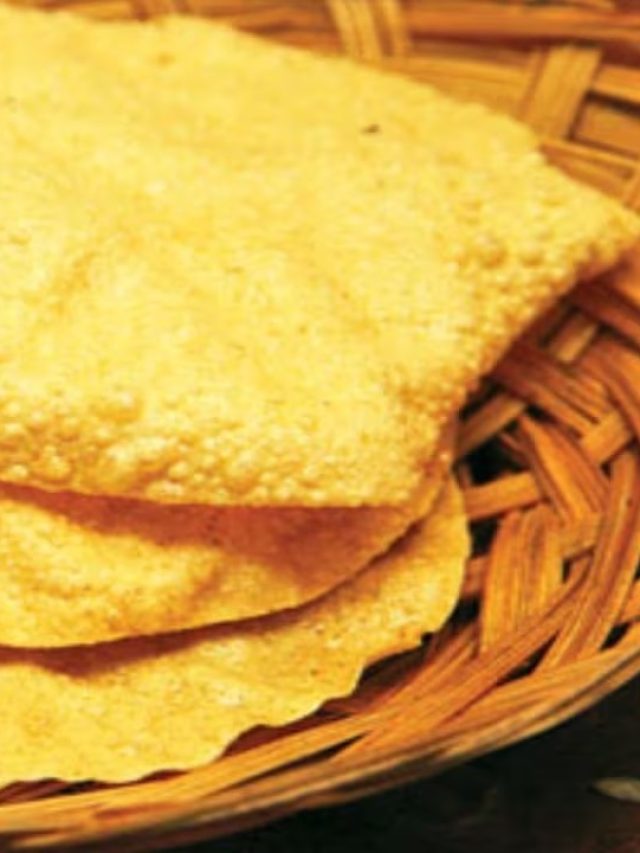 তেল, এয়ার ফ্রায়ার ছাড়াই খাস্তা পাঁপড়-চিপস ভাজতে জানেন? শিখে নিন