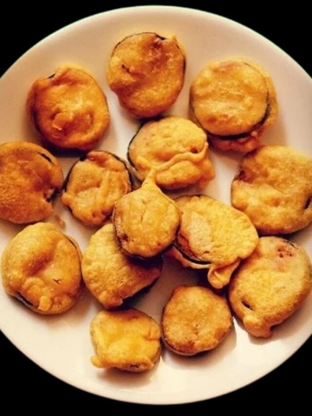 বেগুন ছাড়াই বেগুনি বানান, শসা আছে তো? হেব্বি মুচমুচে খেতে হবে