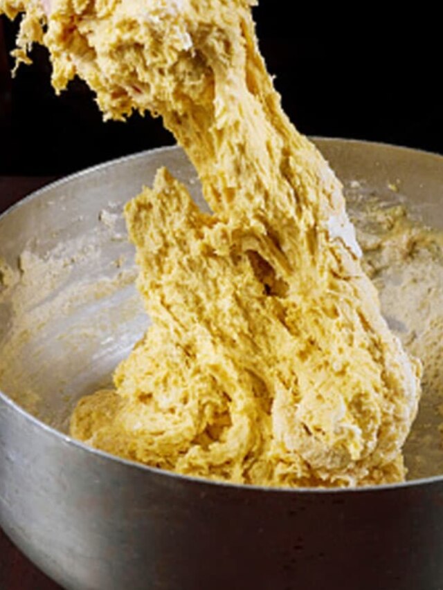 আটায় এই জিনিস দিয়ে রুটি খান, সকালে বেরিয়ে যাবে কোলেস্টেরল