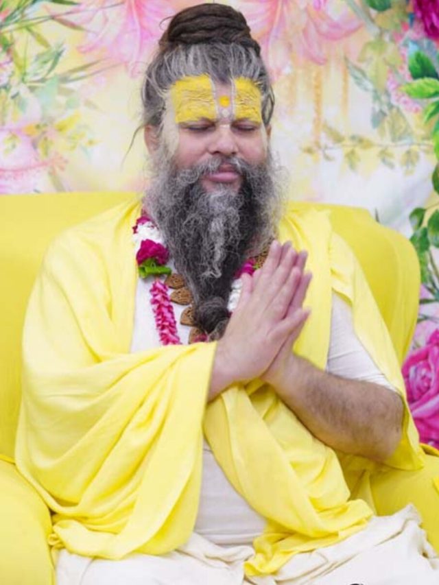 আসল সুখ কী-কীভাবে তা পাওয়া যায়? জানিয়েছেন প্রেমানন্দ মহারাজ