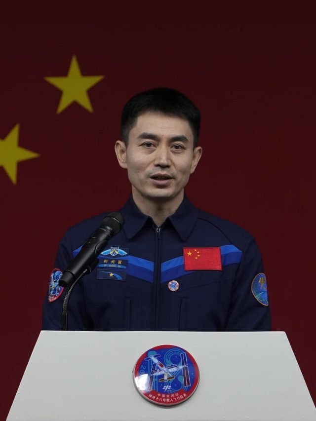 China to breed vertebrates in space, will send three astronauts in Earth's orbit to conduct 90 experiments
