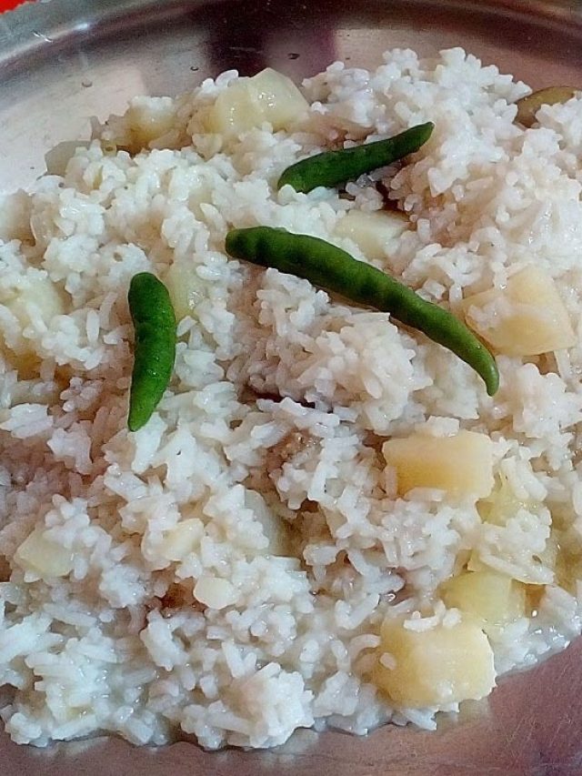 মাছ-মাংসকে বলে বলে গোল দেবে, ফেনা ভাত মানেই স্বর্গীয় স্বাদ, রেসিপি