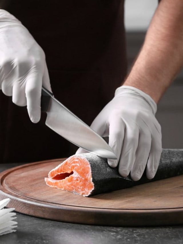 ইস কী বিশ্রী গন্ধ! রান্নাঘরে মাছের আঁশটে গন্ধ, দূর হবে এই টোটকায়