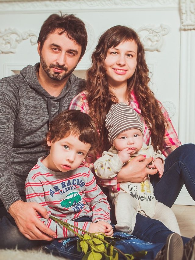 সন্তানকে যে কথাগুলো কখনো বলবেন না, বাবা-মায়েদের জানা উচিত