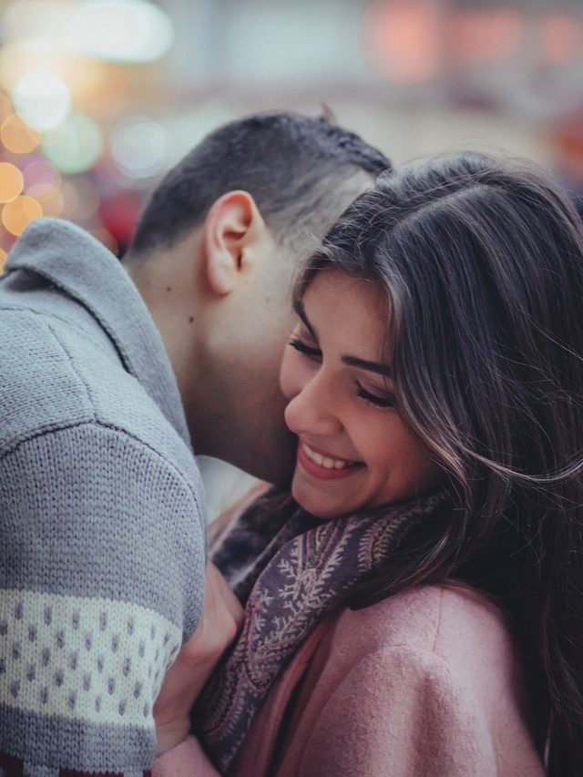 নিঃশ্বাসের দুর্গন্ধে চুমু খেতে ভয়? তুলসী পাতাতেই মিলবে ‘ফ্রেশ’ সমাধান