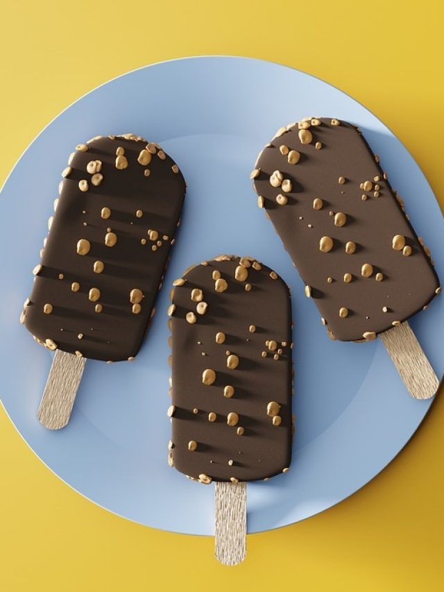 গরমে আইসক্রিম খেলে কি শরীর ঠান্ডা হয়? নাকি আরও গরম করে?