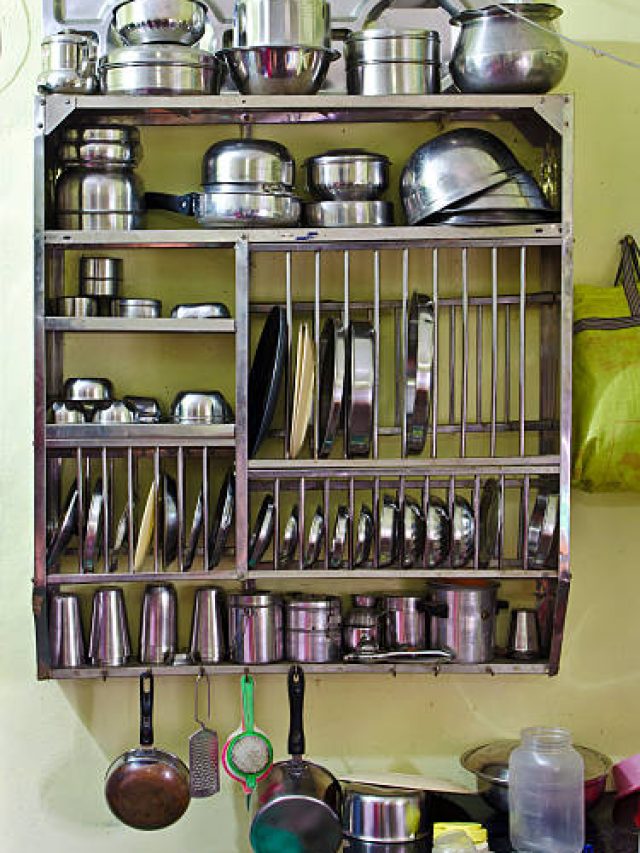 রান্নাঘরে এই দুটি পাত্র উল্টো করে রাখবেন না, দারিদ্র-অশান্তি ঘিরে ধরবে