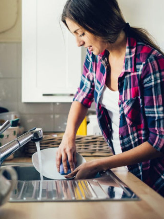 গাদা গাদা টাকা খরচ করে জিম, তাও কমছে না ভুঁড়ি, ঘরের কাজ করলেই চর্বি গলবে