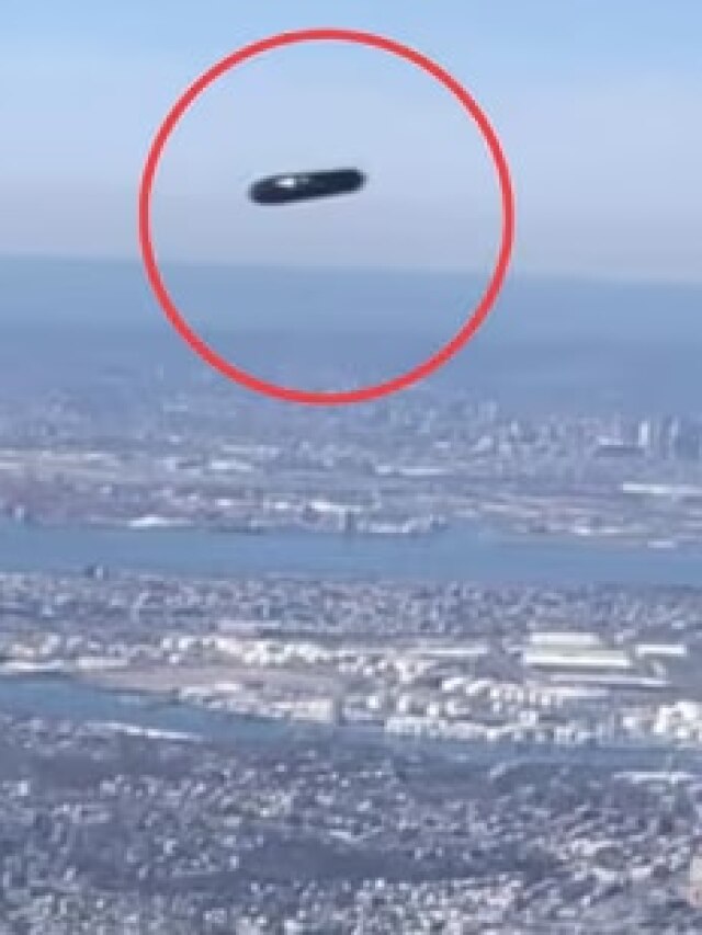 'Flying cylinder': A woman captures UFO-like object on camera over New York City; Watch